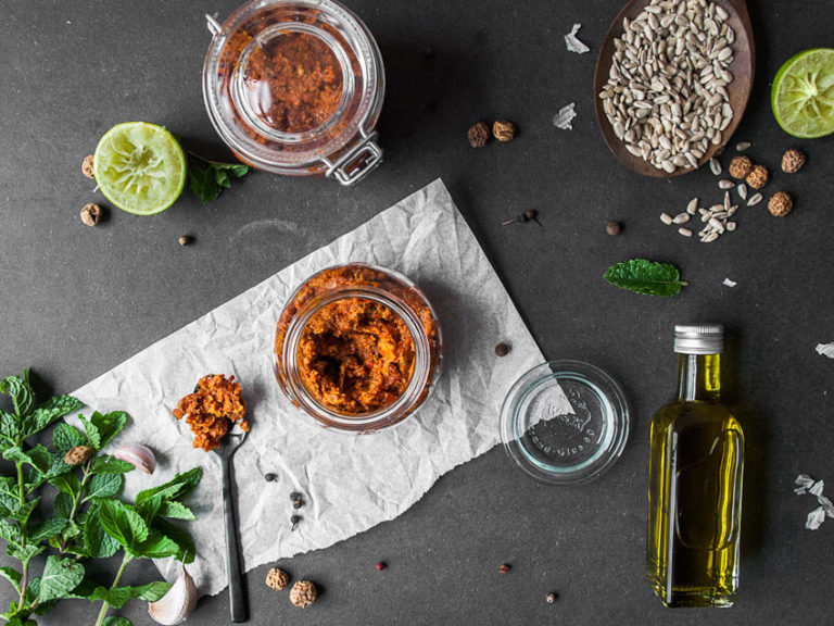 Tomaten-Minz Pesto | Freiknuspern