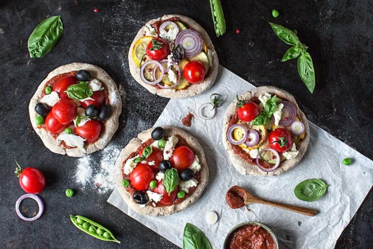 Glutenfreie Mini-Pizzen mit rustikalem Teig | Freiknuspern