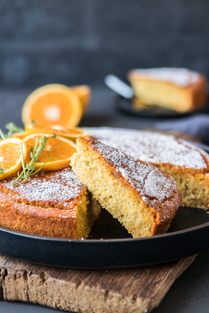 Glutenfreier und veganer Orangen Polenta Kuchen