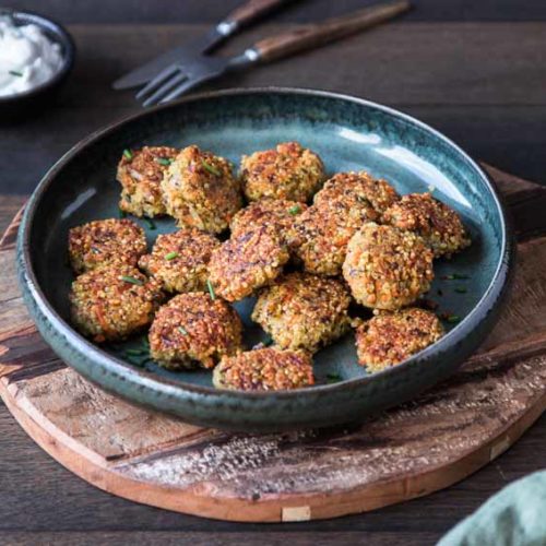 Glutenfreie und vegane Quinoa Bratlinge mit Karotten