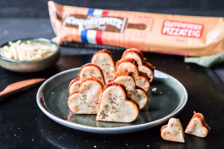 Glutenfreie und vegane Pizzataschen zum Valentinstag
